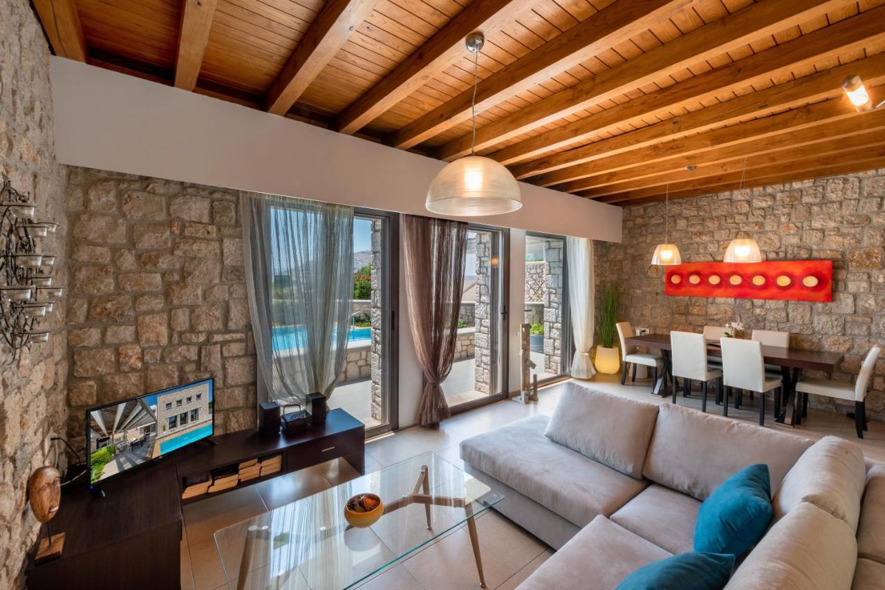 Villa Costamare - Enjoy Lazy Days On The Private Pool-Jacuzzi Pefki  Экстерьер фото